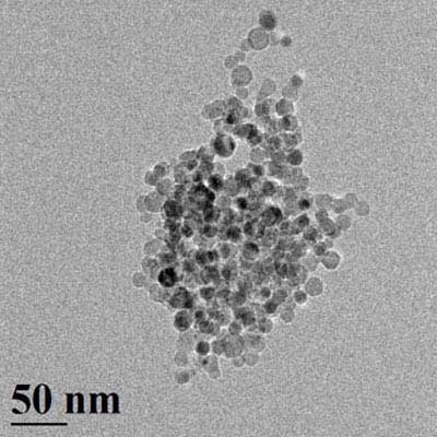 صورة مأخوذة بمجهر الانتقال الالكترونيTEM ، تظهر الشكل الكروي لجزيئات السيليكون النانوية بنصف قطر 10 نانومتر تقريبا. تتفاعل هذه الجزيئات مع الماء بسرعة لتوليد الهيدروجين